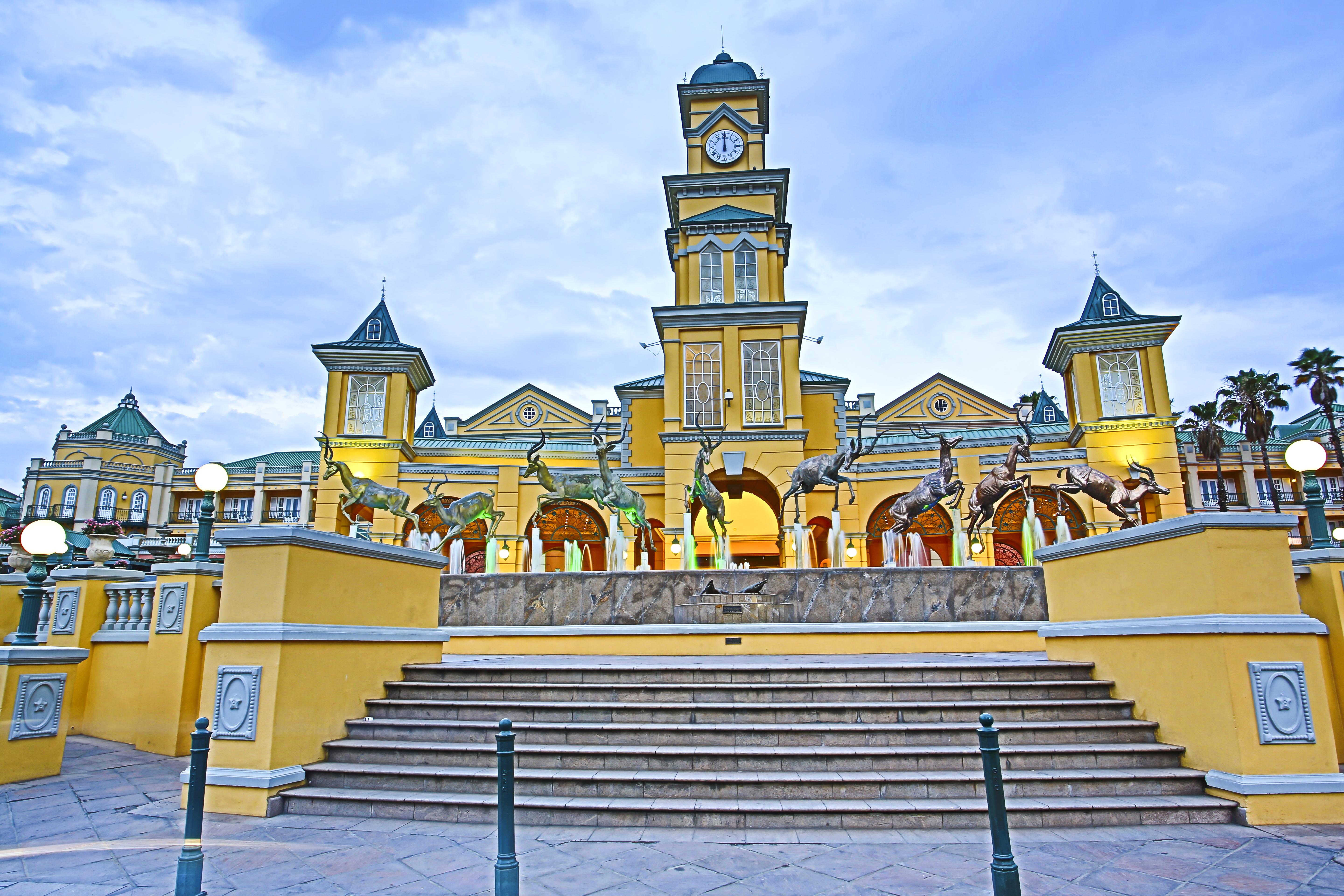 Gold Reef City Theme Park Hotel ヨハネスブルグ エクステリア 写真