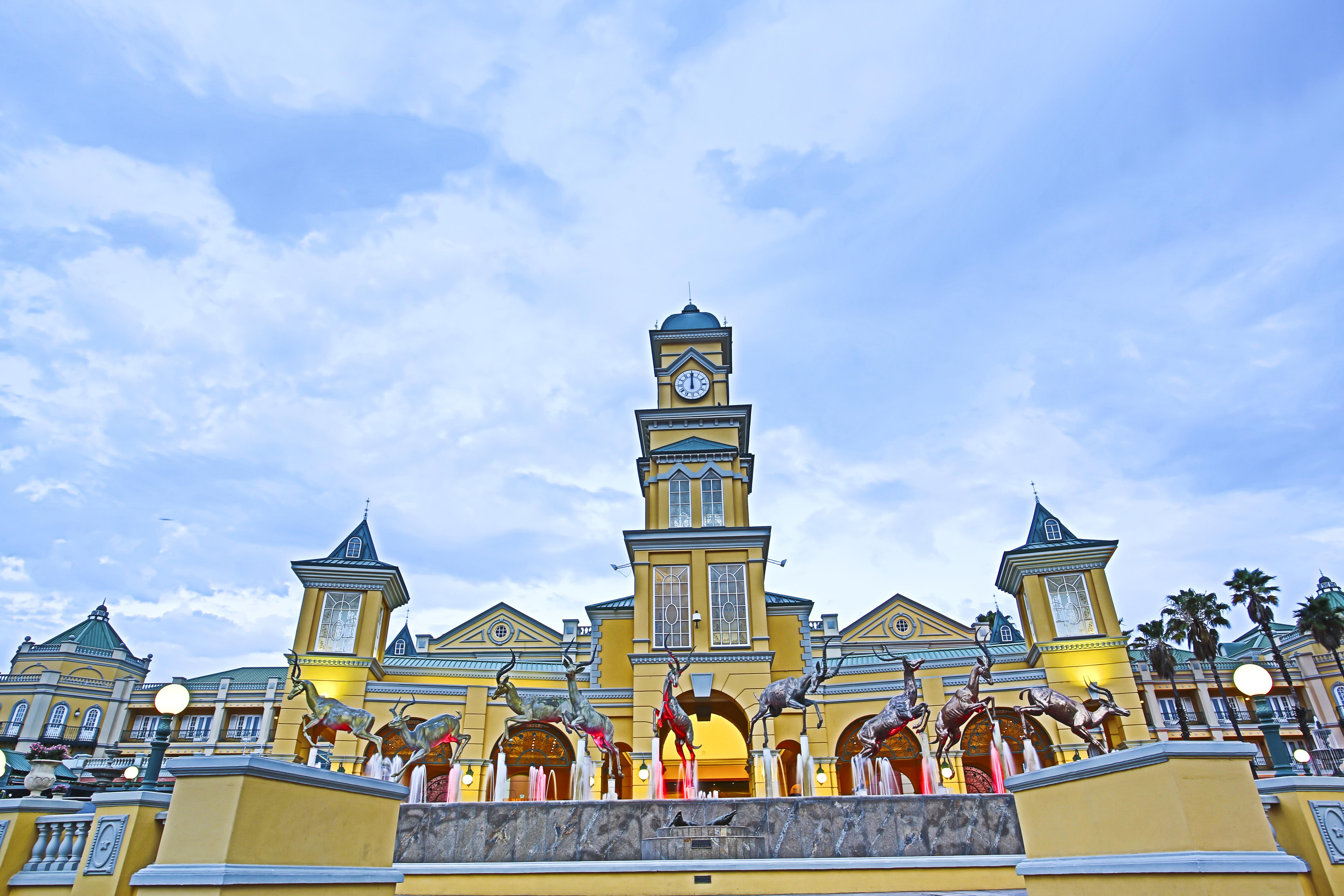 Gold Reef City Theme Park Hotel ヨハネスブルグ エクステリア 写真